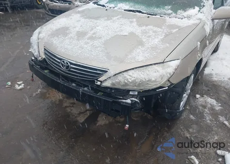 2005 Toyota Camry Le z USA, uszkodzony, nr VIN 4T1BE32K85U102670